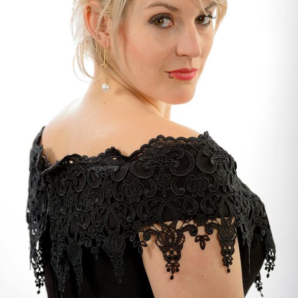 Gala Dress Medium - Picture 4 of 9